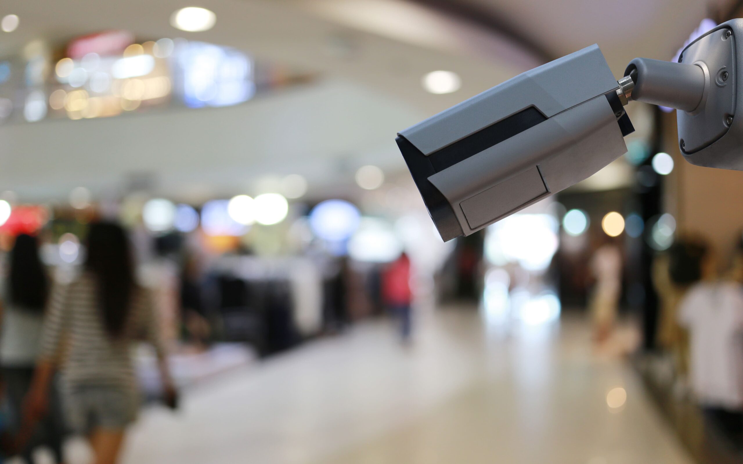 primer-plano-de-los-equipos-de-iluminacion-iluminados_2_11zon